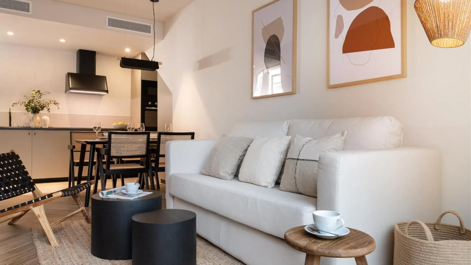 Robles Suite Apartment With Jacuzzi And Private Parking Sevilha 0*,  Espanha